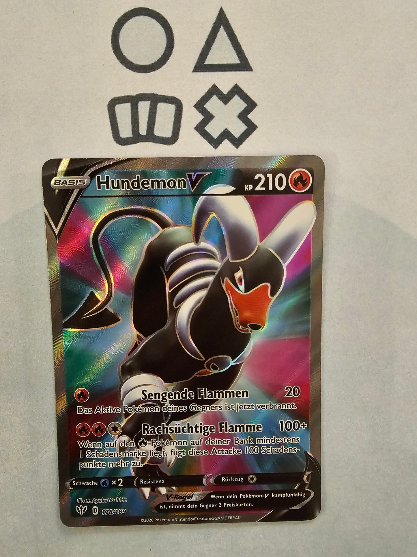 Hundemon V - NM (DAA178 SWSH Darkness Ablaze)